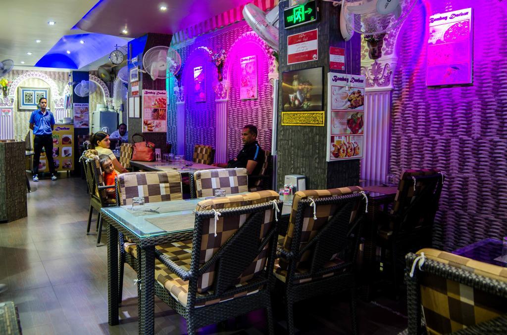 הולהומאל Newtown Inn מראה חיצוני תמונה