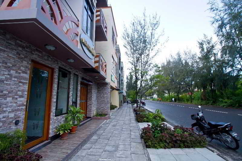 הולהומאל Newtown Inn מראה חיצוני תמונה