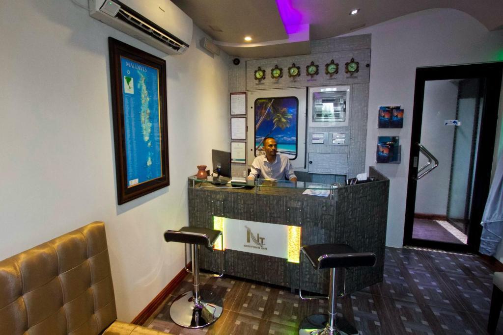 הולהומאל Newtown Inn מראה חיצוני תמונה
