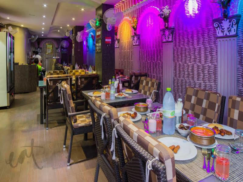 הולהומאל Newtown Inn מראה חיצוני תמונה