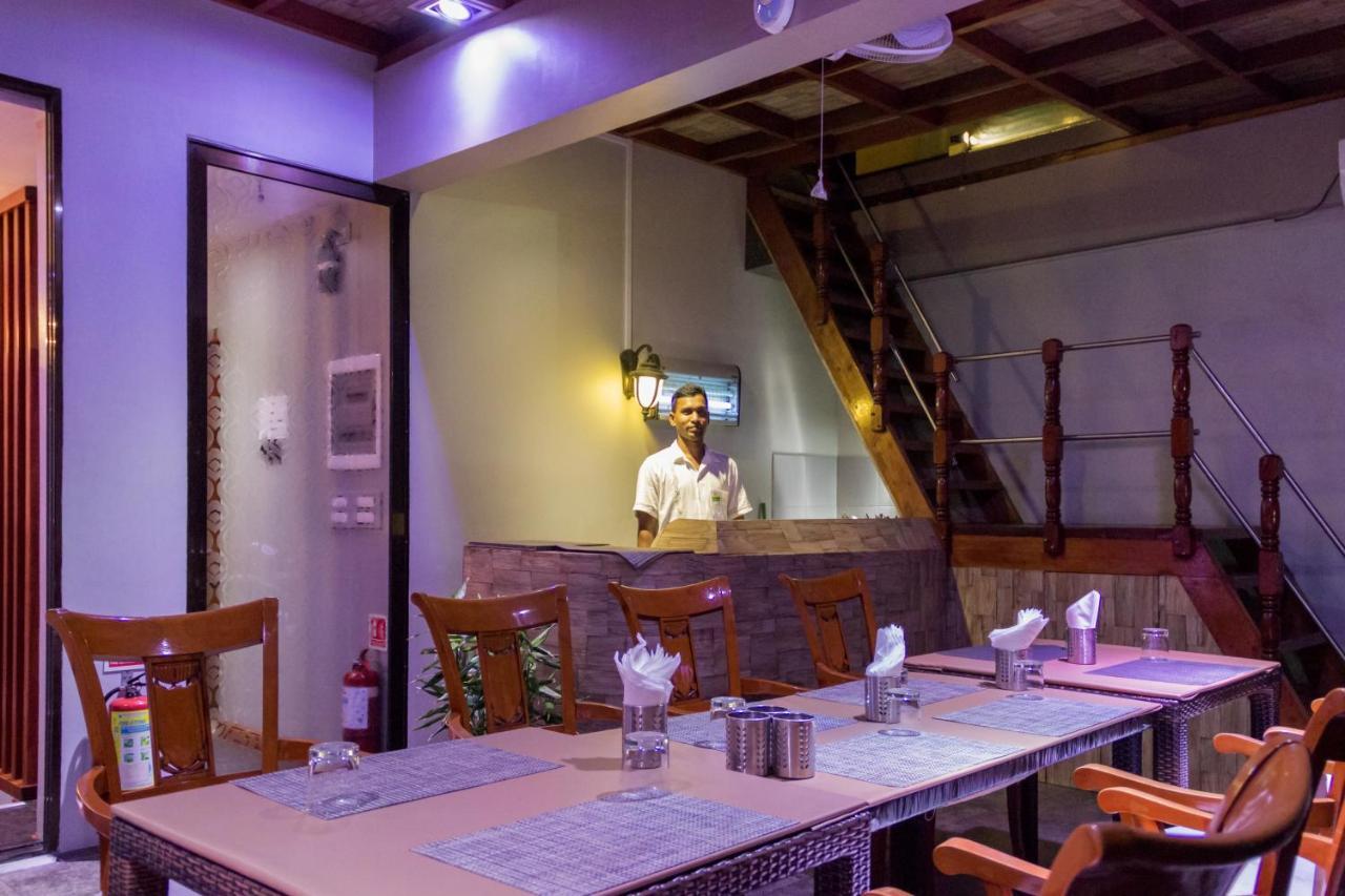 הולהומאל Newtown Inn מראה חיצוני תמונה