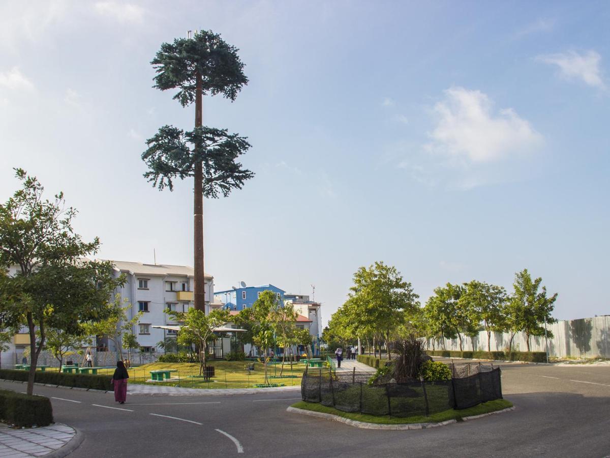 הולהומאל Newtown Inn מראה חיצוני תמונה